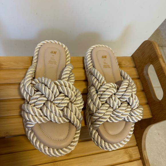 H&M sandals - Picture 5 of 6